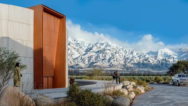 Lupa Wines — Industrial / Boutique Winery in Tunuyán, Mendoza, architectural render 2